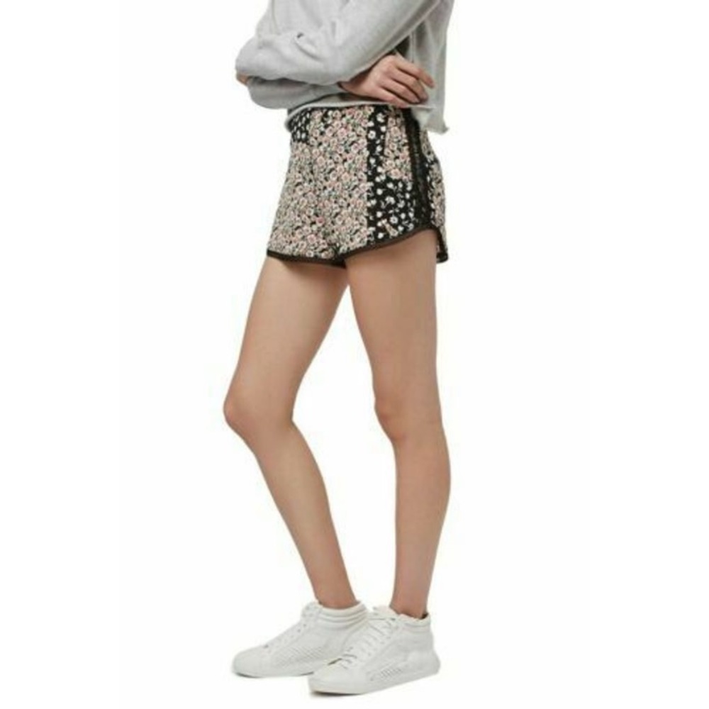 topshop floral lace shorts
